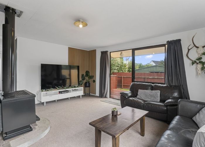  at 2/19 Arthur Crescent, Hilltop, Taupō