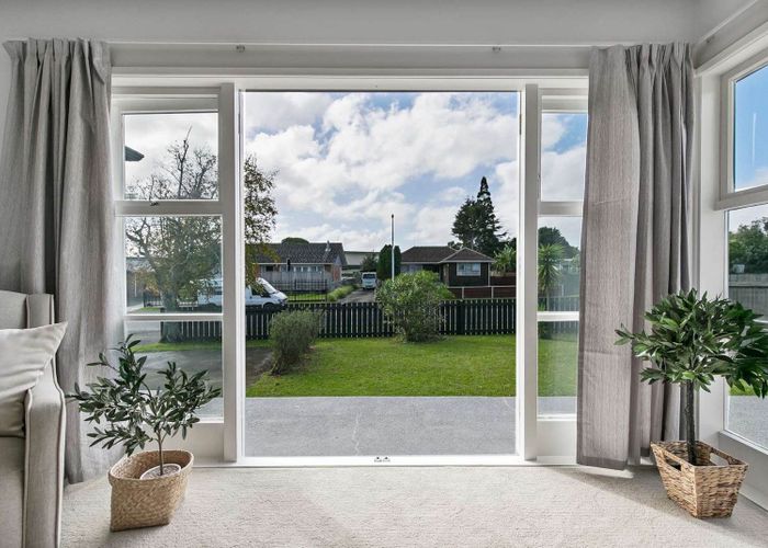  at 27 Woburn Street, Mangere East, Auckland