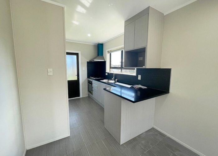  at 4/9 Norman Spencer Drive, Papatoetoe, Manukau City, Auckland