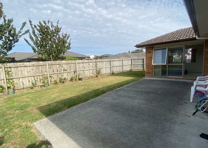  at 106A Simpson Rd, Henderson Valley, Waitakere City, Auckland