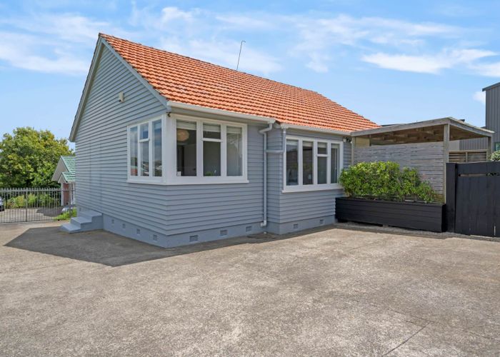  at 43 Epping Street, Glen Innes, Auckland