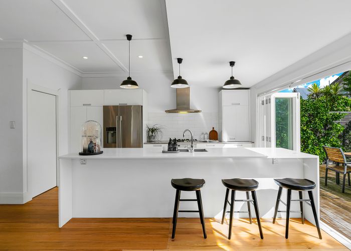  at 44 Walmer Road, Point Chevalier, Auckland