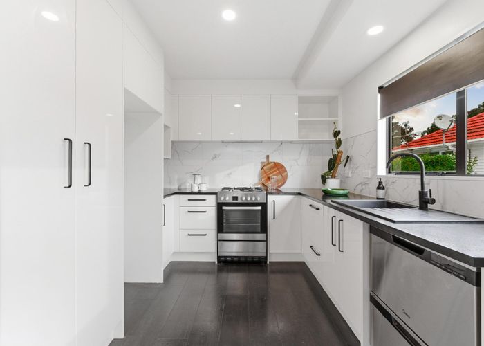  at 99b Henderson Valley Road, Henderson, Waitakere City, Auckland