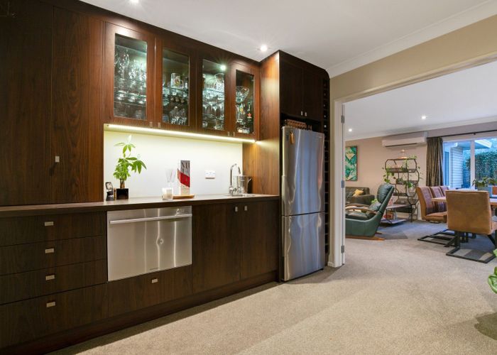  at 16 Chippewa Place, Conifer Grove, Takanini
