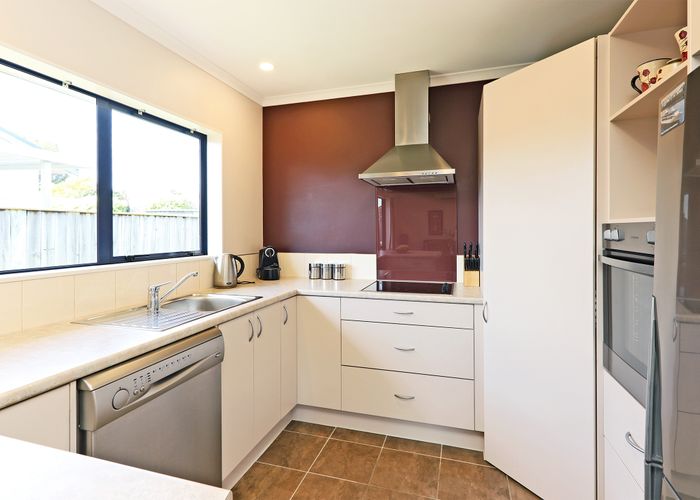  at 1030 Beatty Street, Mayfair, Hastings