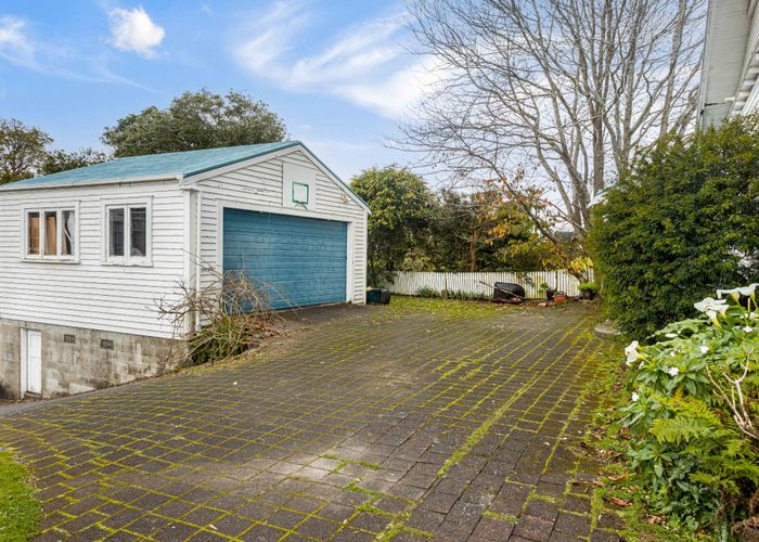  at 24 Kohia Terrace, Epsom, Auckland