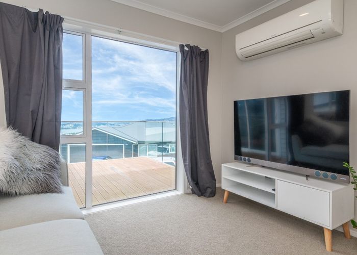  at 3 Cessna Way, Newlands, Wellington