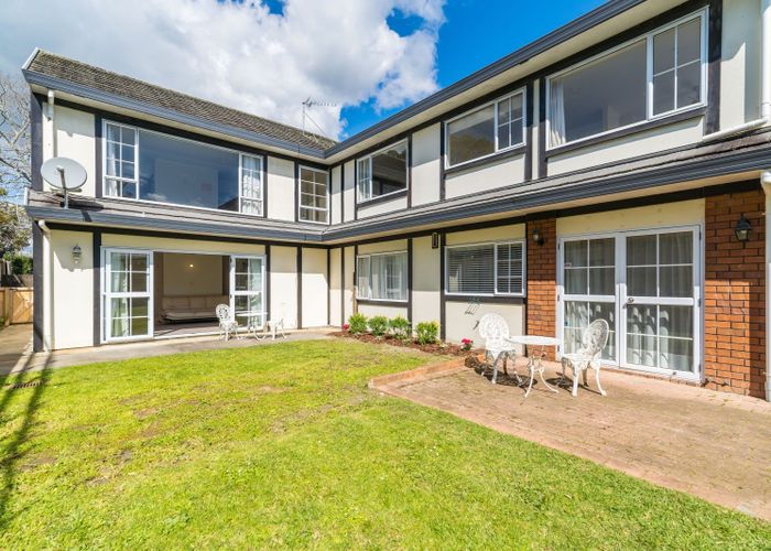  at 225 Bleakhouse Road, Mellons Bay, Auckland