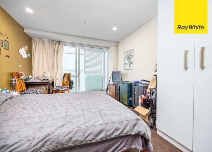  at 1702/10 Waterloo Quadrant, Auckland Central, Auckland