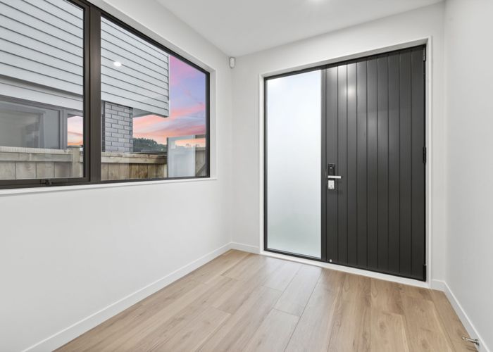 at 30B Hearth Street, Flat Bush, Manukau City, Auckland