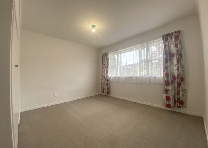  at 4/85 Edmonton Road, Henderson, Waitakere City, Auckland