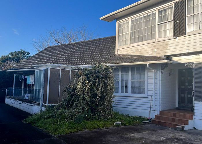  at 4 Millen Avenue, Pakuranga, Manukau City, Auckland