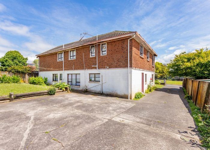  at 3 Segar Avenue, Mount Albert, Auckland City, Auckland