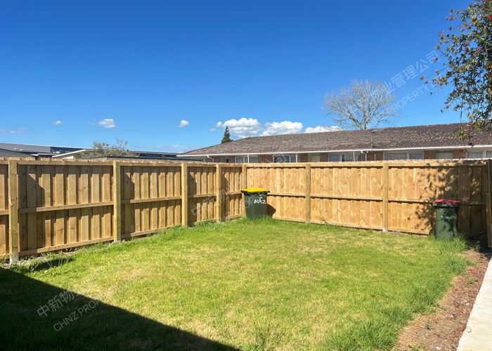  at 2/31A Vine Street, Mangere East, Auckland