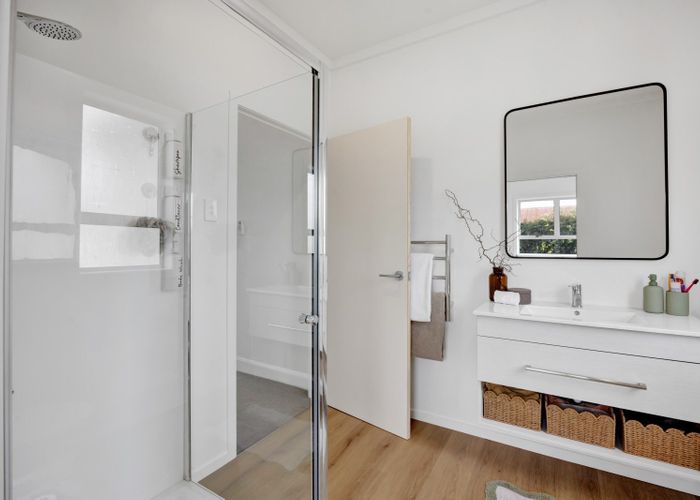  at 21 High Street West, Waitara