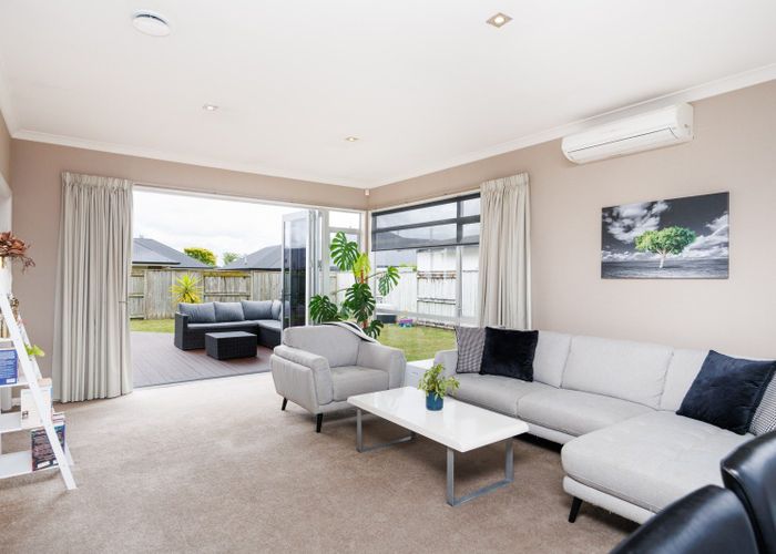  at 5 Manhattan Court, Kelvin Grove, Palmerston North