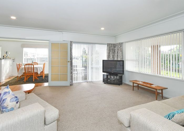  at 12 Gibbons Road, Weymouth, Auckland