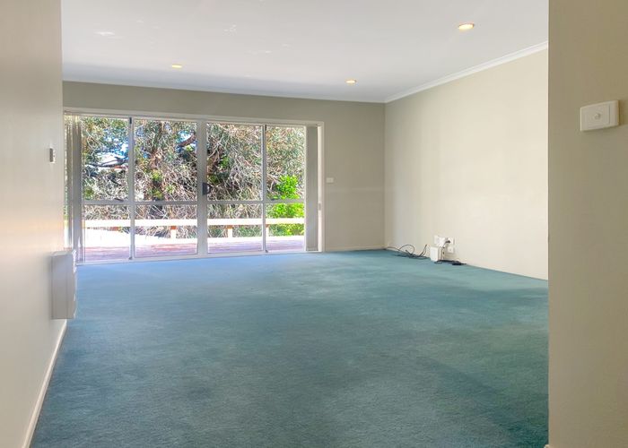  at 18 Columbia Place, Albany, Auckland