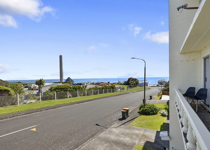  at 27B Port View Crescent, Moturoa, New Plymouth, Taranaki