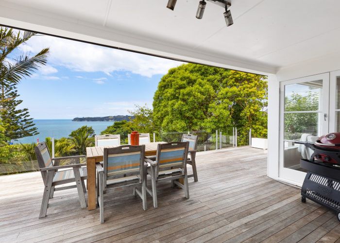  at 11 Melandra Road, Stanmore Bay, Whangaparaoa