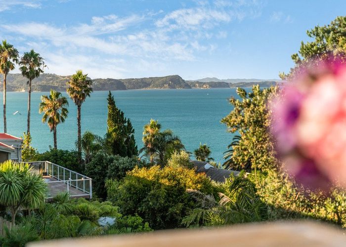  at 25 Duncansby Road, Stanmore Bay, Whangaparaoa