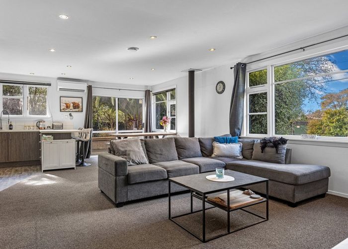  at 911 Ferry Road, Woolston, Christchurch City, Canterbury