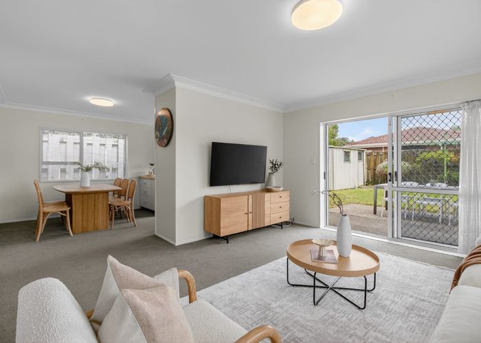  at 1/265 Meola Road, Point Chevalier, Auckland City, Auckland