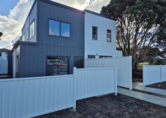  at 75 Vincent Street, Howick, Manukau City, Auckland