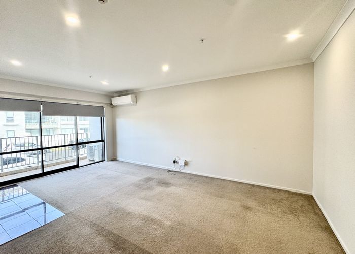  at 13C/132C Stancombe Road, Flat Bush, Manukau City, Auckland