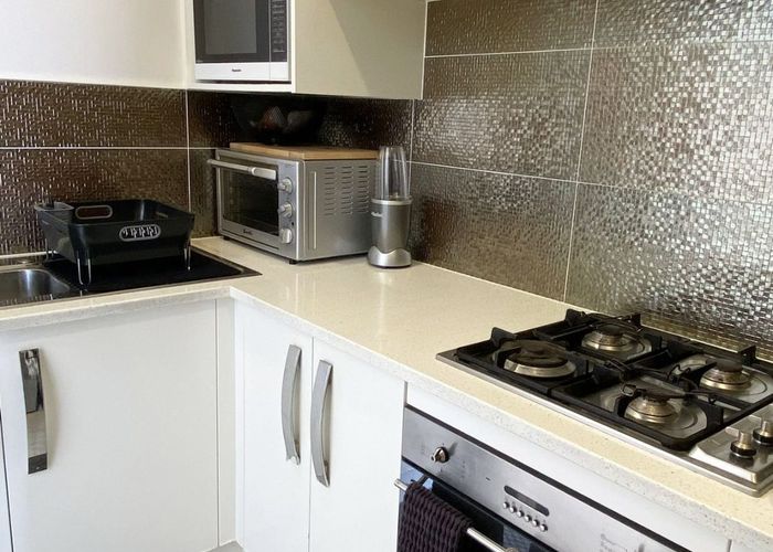  at 33 Corricvale Way, Northcross, Auckland
