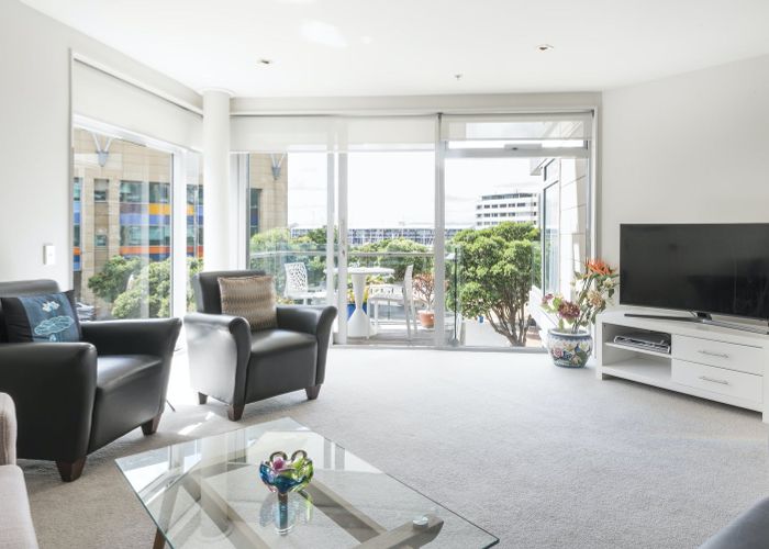  at 2A/82 Cable Street, Te Aro, Wellington