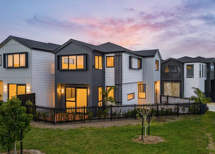  at 2 Honohono Avenue, Milldale, Rodney, Auckland