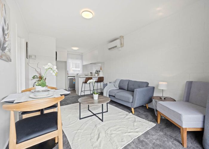  at 2/6 Atkinson Avenue, Otahuhu, Auckland City, Auckland