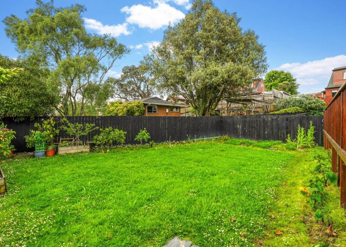  at 13a  Tahi Terrace, Glen Eden, Waitakere City, Auckland