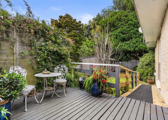  at 2/50 Finlayson Avenue, Clendon Park, Auckland
