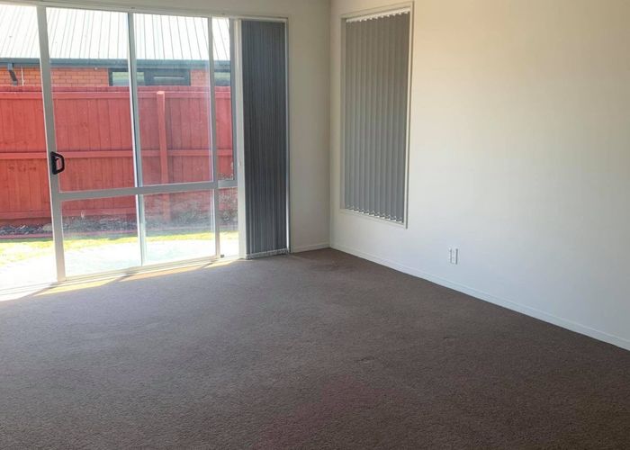  at 32 Anglesea Avenue, Parklands, Christchurch City, Canterbury