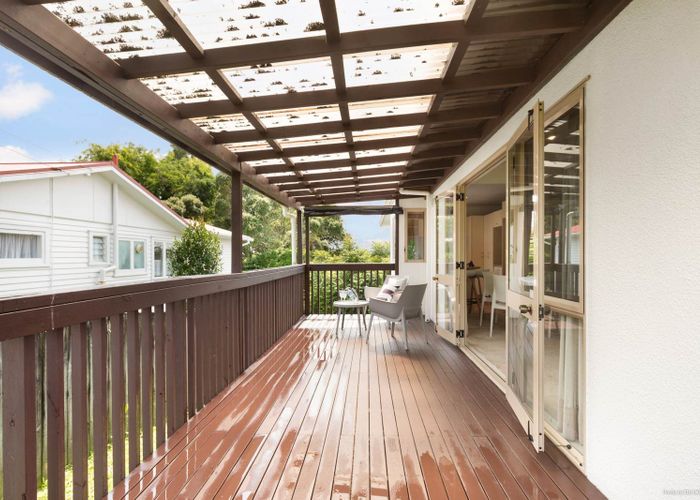  at 2/213 Rangatira Road, Beach Haven, North Shore City, Auckland
