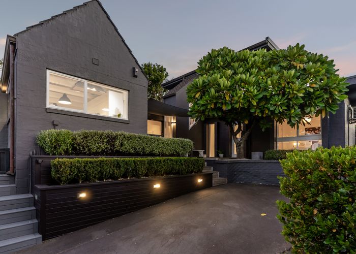  at 49 Ripon Crescent, Meadowbank, Auckland