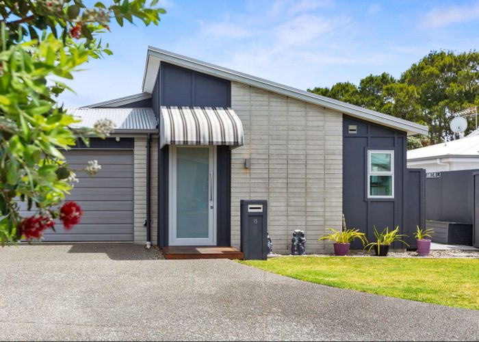  at 15 Lennon Way, Papamoa Beach, Papamoa