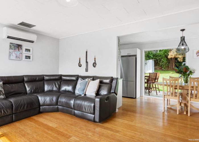  at 76 Awaruku Road, Torbay, Auckland