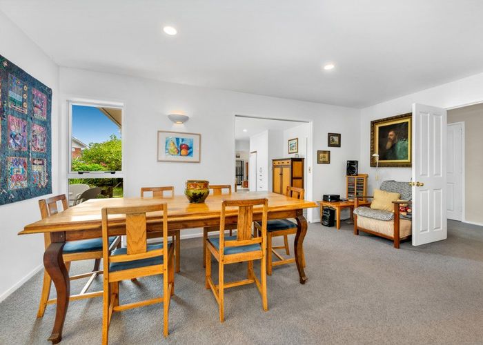  at 15 Janet Street, Sunnyhills, Auckland