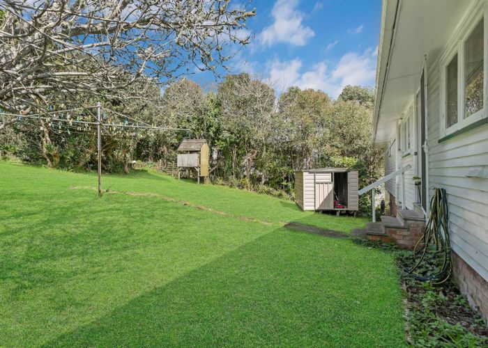 at 20 Wykeham Place, Glenfield, Auckland