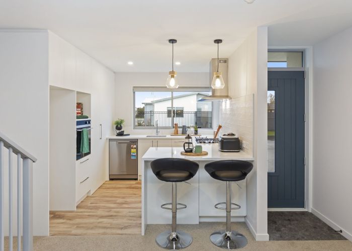  at 21 Kakapo Lane, REDWOOD