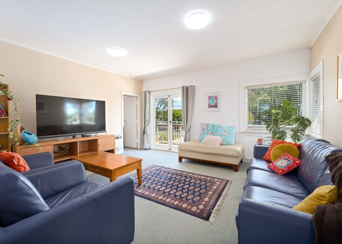  at 9 Koromiko Street, New Lynn, Waitakere City, Auckland