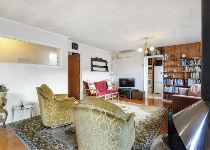  at 16 Spencer Road, Pinehill, North Shore City, Auckland