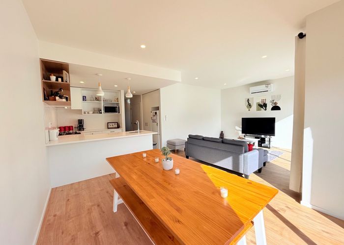  at 77 Hokioi Drive, Kenepuru, Porirua, Wellington