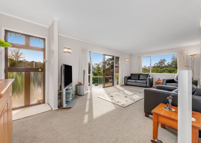  at 5 Montressor Place, Mellons Bay, Manukau City, Auckland