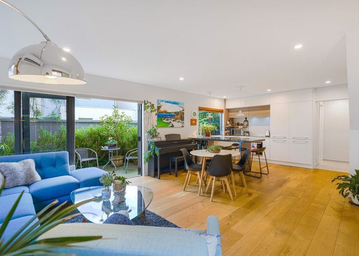  at 4/3 Melrose Street, Christchurch Central, Christchurch