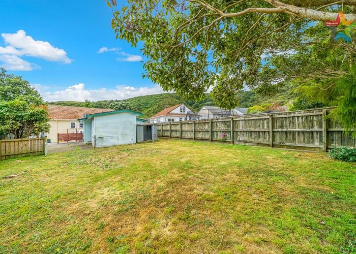  at 2/85 WILKIE CRES, Naenae, Lower Hutt
