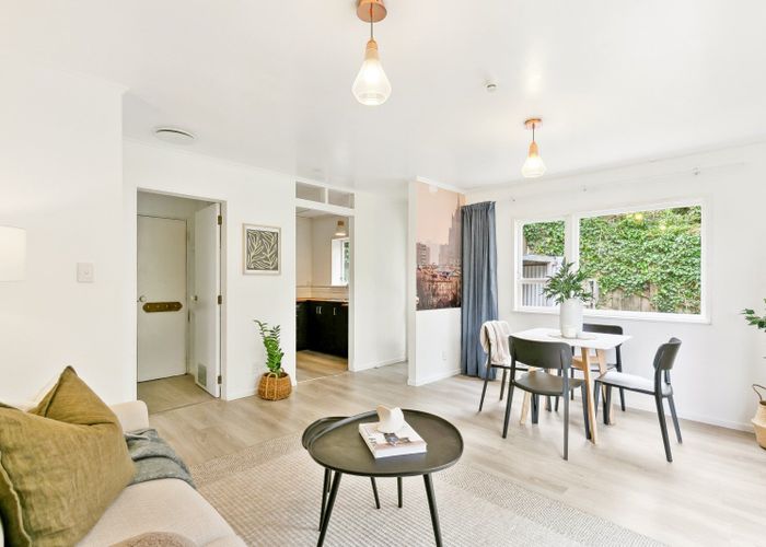  at 72C Black Rock Road, Newlands, Wellington